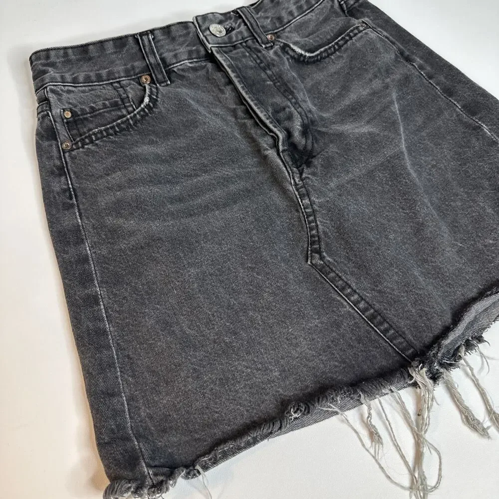 H&M Womens Size 4 Black Denim Mini Skirt High Waisted Distressed Frayed Jean